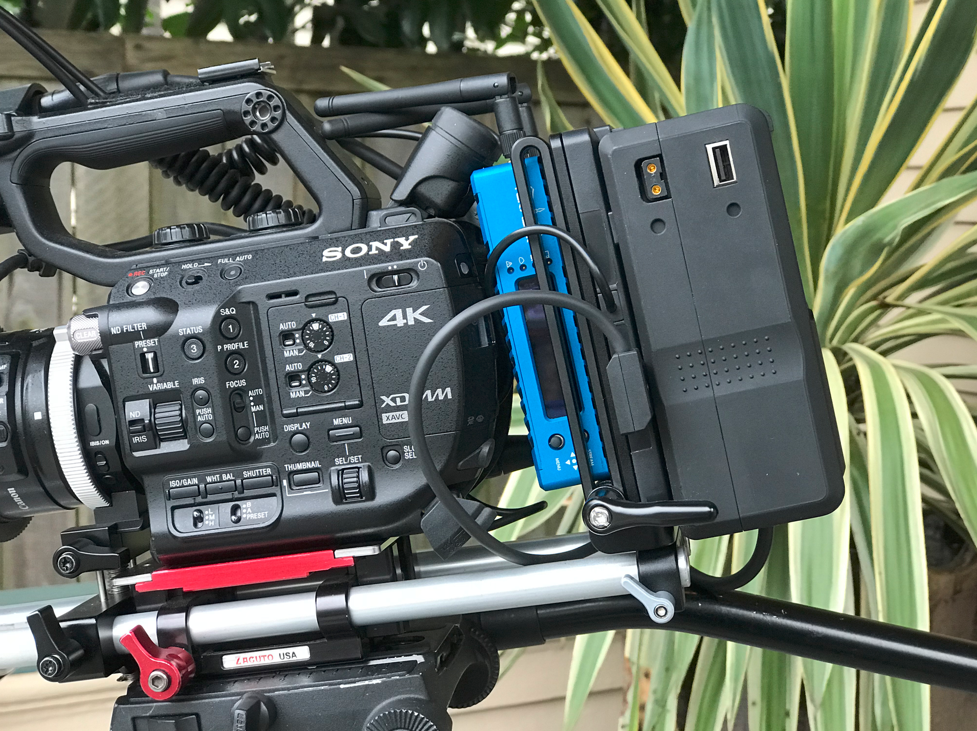 Wooden Camera battery plate for Sony FS5